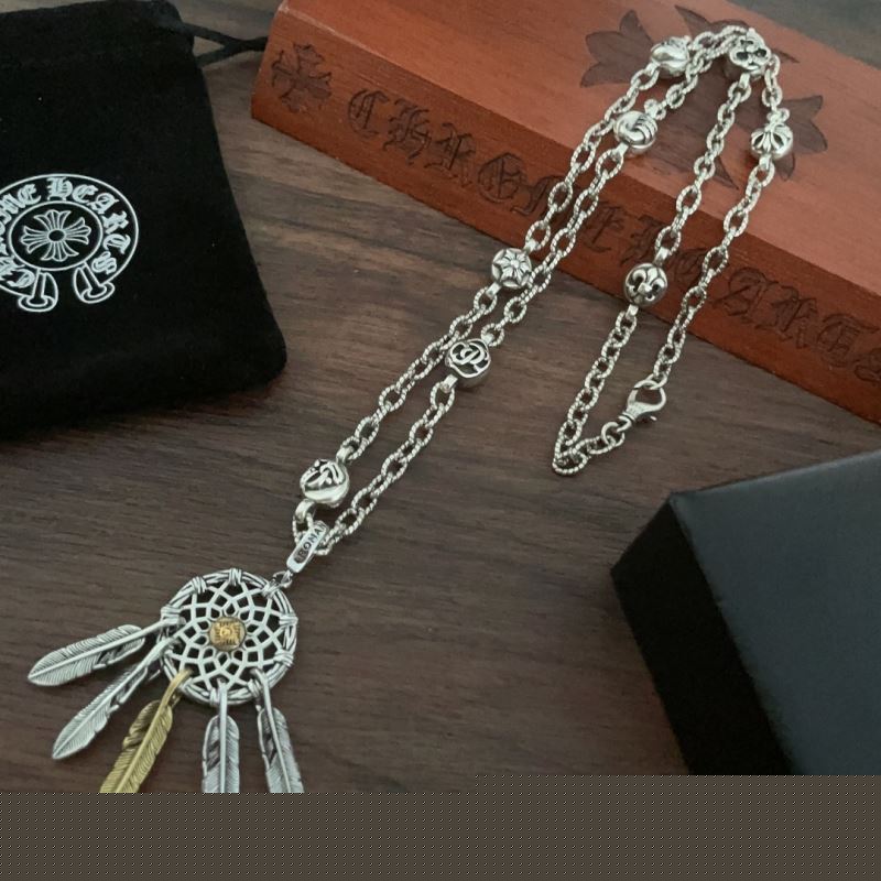 Ch**me He**ts necklaces